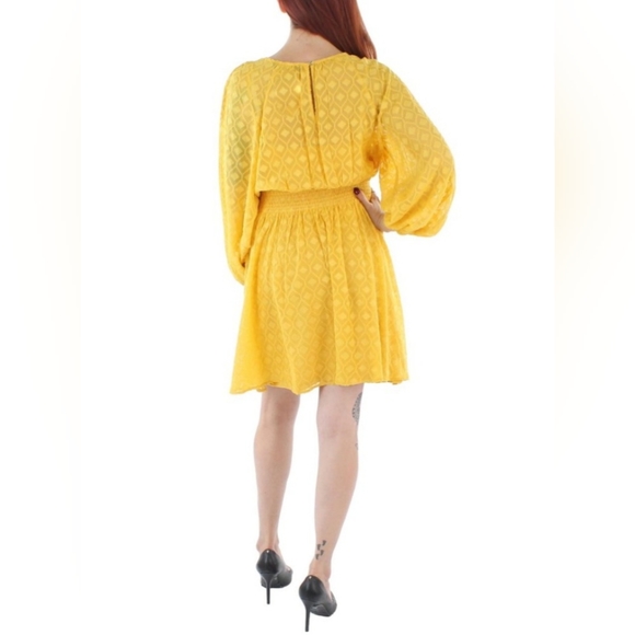 Women's clothing(441) - Picture 2 of 6